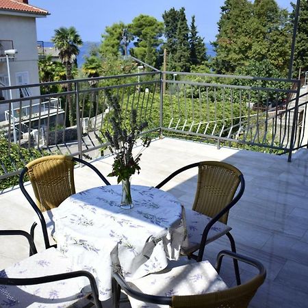 Apartments Maestral Malinska Exterior photo